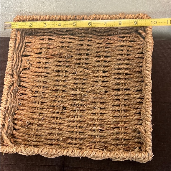 #1447+Natural Woven Basket - Picture 3 of 4